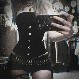 @crimsondoll